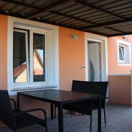 Nona Lili Apartment Izola Exterior foto